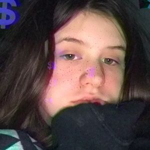 Meet your Posher, Anissajo